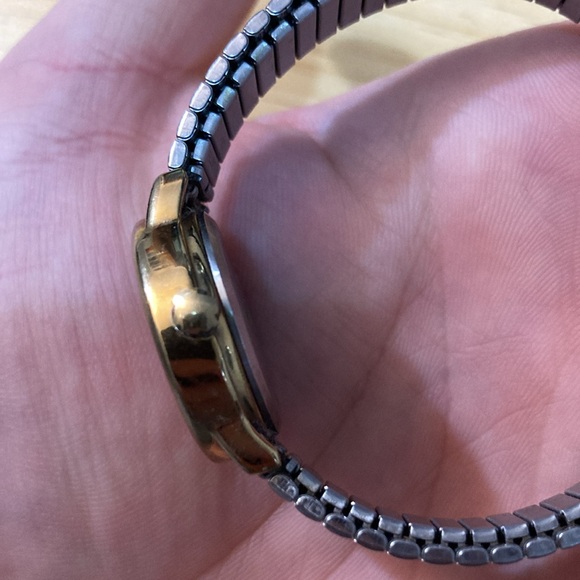 3 for $33 Timex Women's T2H381 Easy Reader Two-Tone Expansion Band Watch - Picture 7 of 9